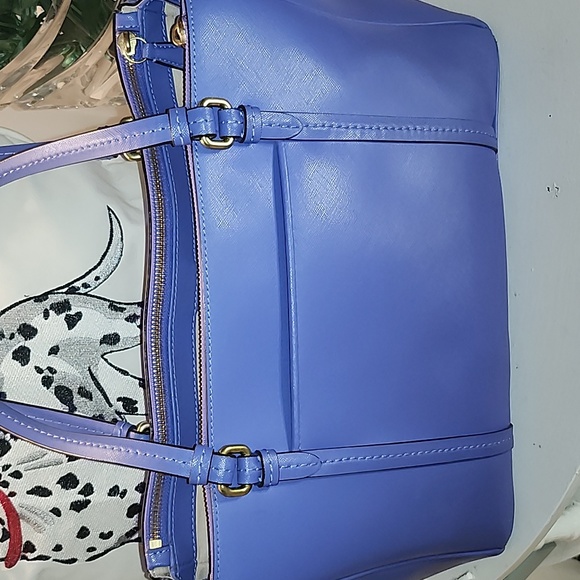 Coach women's beautiful purse 10inches long and 16 inches wide - Picture 8 of 11